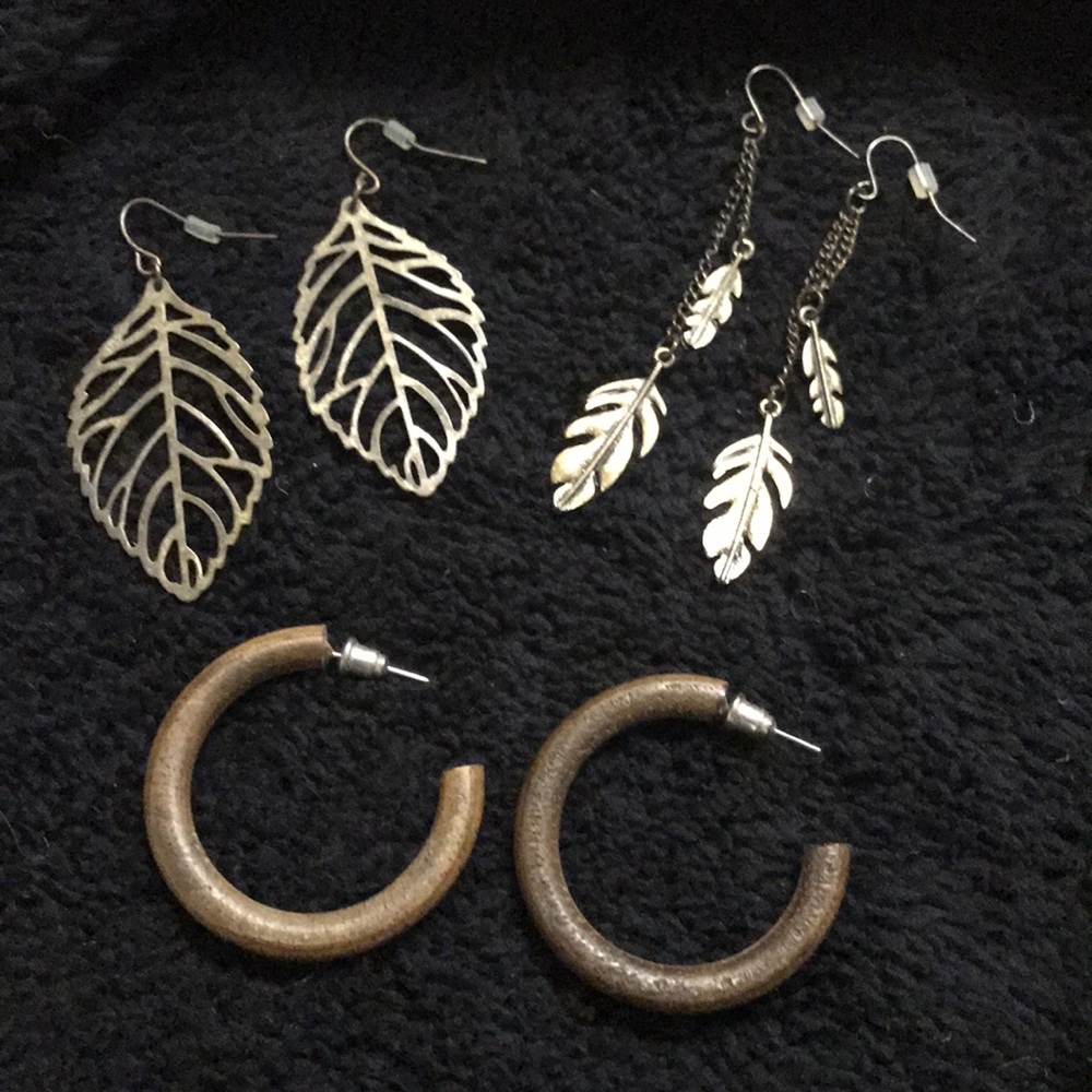 ✨3/$10 - Earring Set